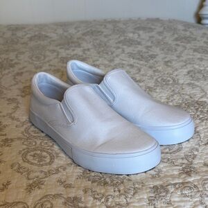 No Boundaries Classic White Slip-On Shoes